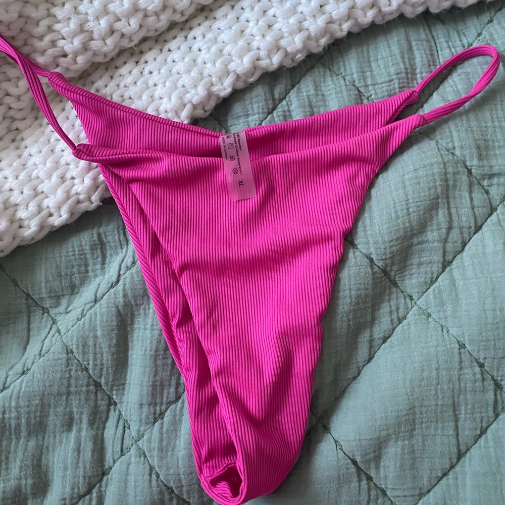 swim suit bottoms